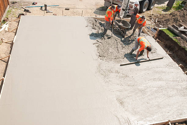 Best Concrete Pool Decks in Parkland, WA